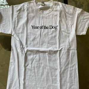 Expert horror “year of the dog” t-shirt, size medium.